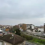 Tra Milano, Torino E Genova